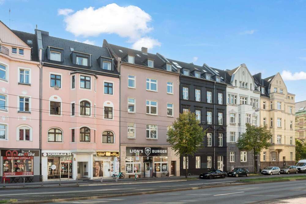 Thumbnail-Haus zum Kaufen in Düsseldorf 1.700.000,00 € 570 m²