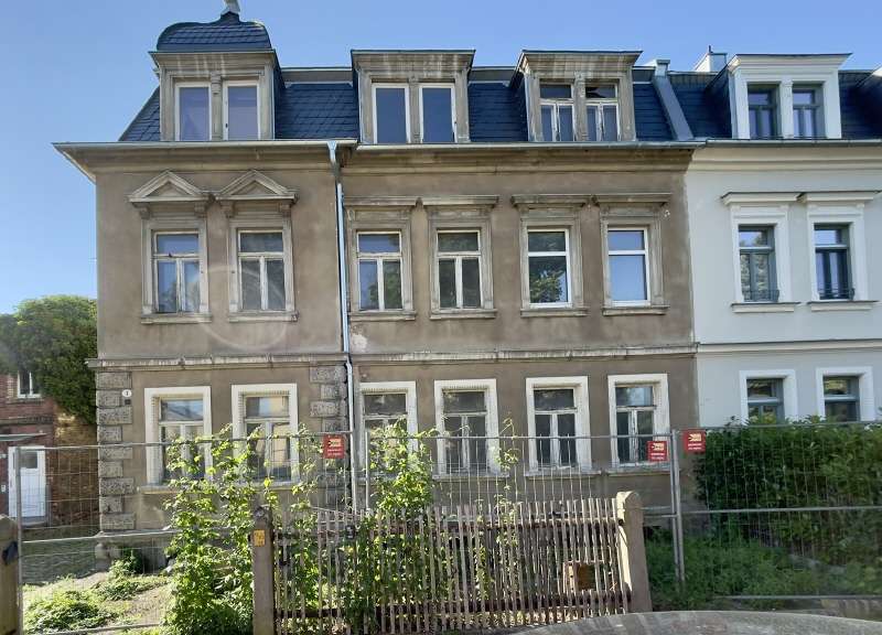 Thumbnail-Haus zum Kaufen in Dresden 950.000,00 € 763.59 m²