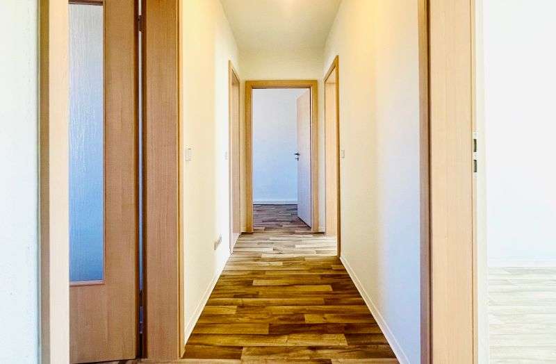 Thumbnail-Wohnung zum Mieten in Freital 406,56 € 61.6 m²