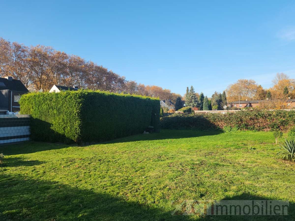 Thumbnail-Grundstück zu verkaufen in Oberhausen 35.000,00 € 1700 m²