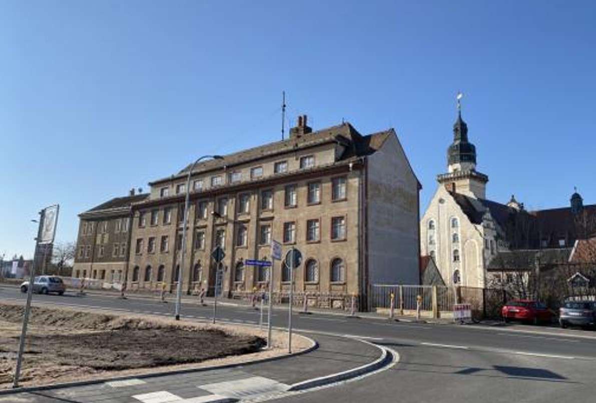 Thumbnail-Haus zum Kaufen in Werdau 190.000,00 € 1430 m²