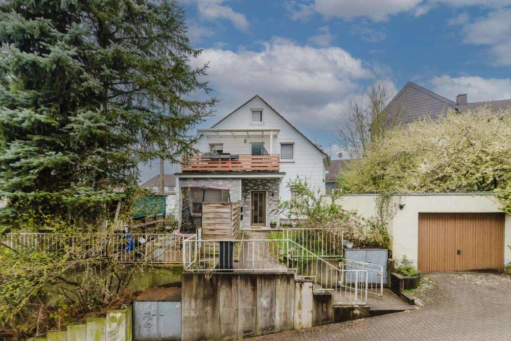 Thumbnail-Haus zum Kaufen in Schwelm 265.000,00 € 271 m²