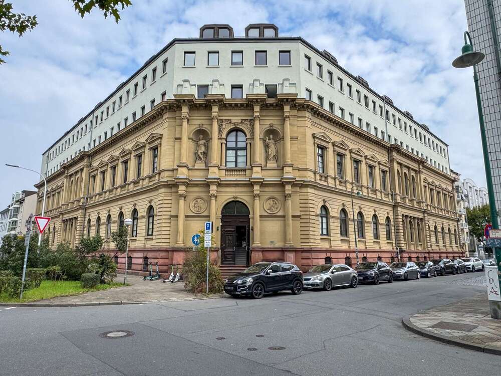 Thumbnail-Wohnung zum Kaufen in Darmstadt 221.000,00 € 61.43 m²