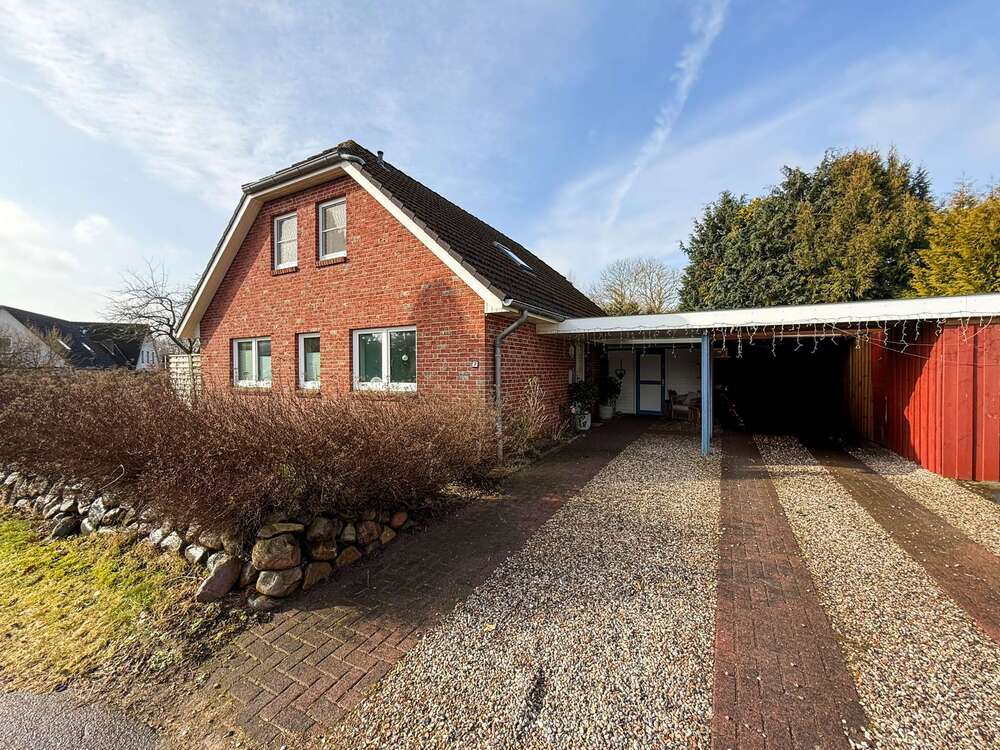 Thumbnail-Haus zum Kaufen in Schwabstedt 220.000,00 € 133.06 m²