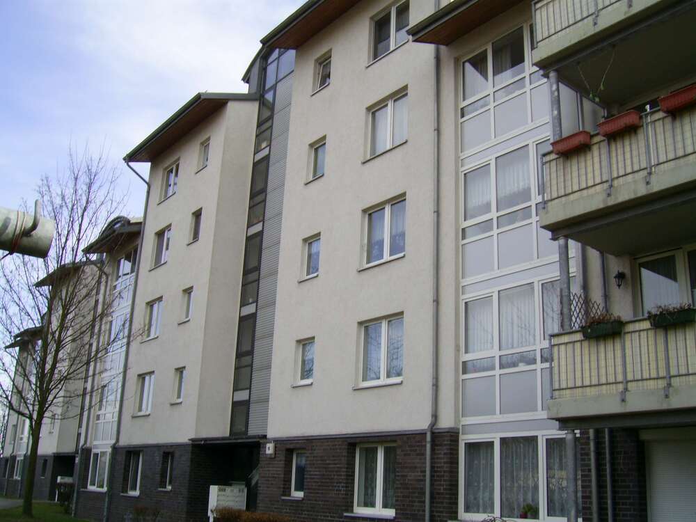 Thumbnail-Wohnung zum Kaufen in Magdeburg 125.000,00 € 61.65 m²