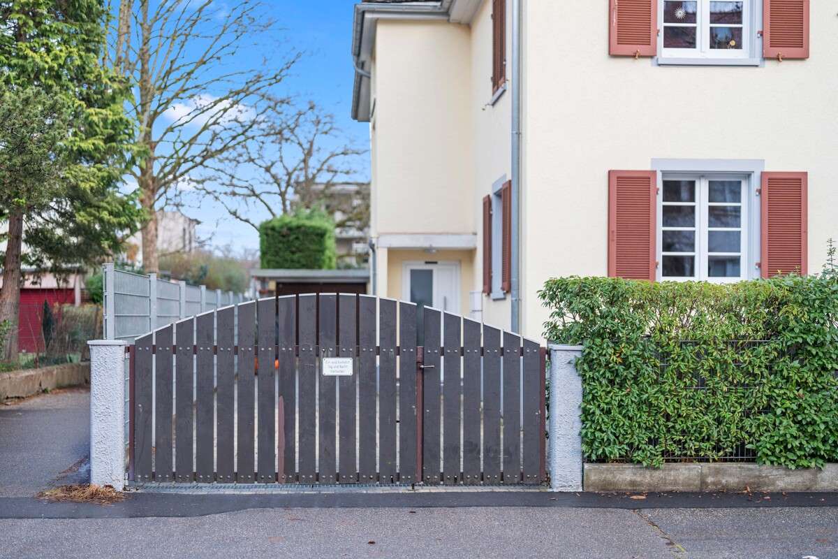 Thumbnail-Haus zum Kaufen in Freiburg im Breisgau 1.585.000,00 € 250 m²