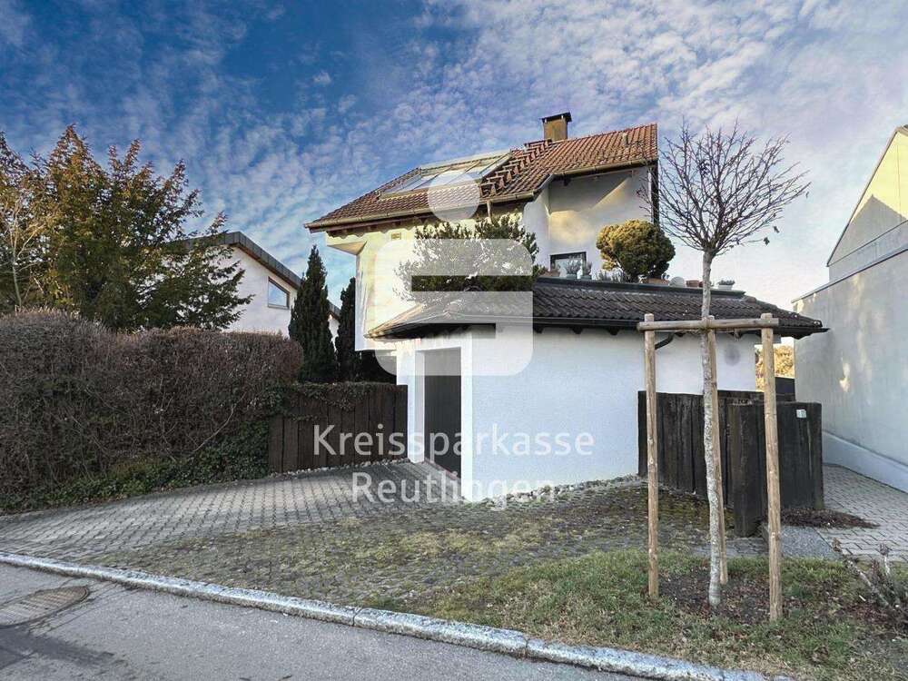 Thumbnail-Wohnung zum Kaufen in Reutlingen 380.000,00 € 102.78 m²