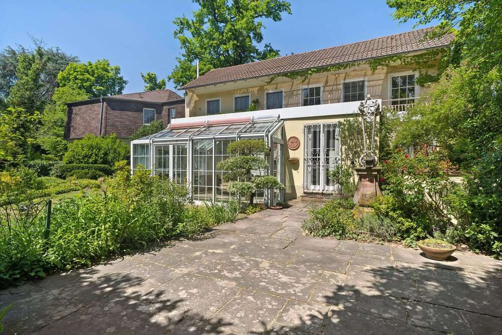 Thumbnail-Haus zum Kaufen in Frankfurt am Main 2.645.000,00 € 442 m²