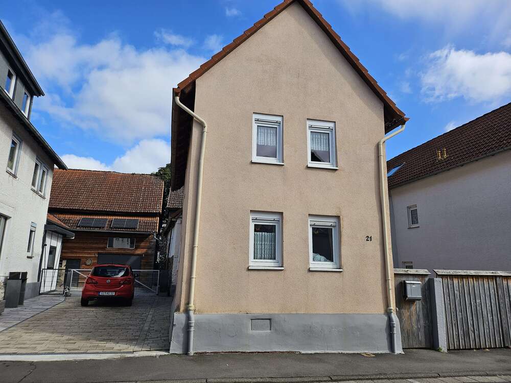 Thumbnail-Haus zum Kaufen in Hungen-Villingen 80.000,00 € 73 m²