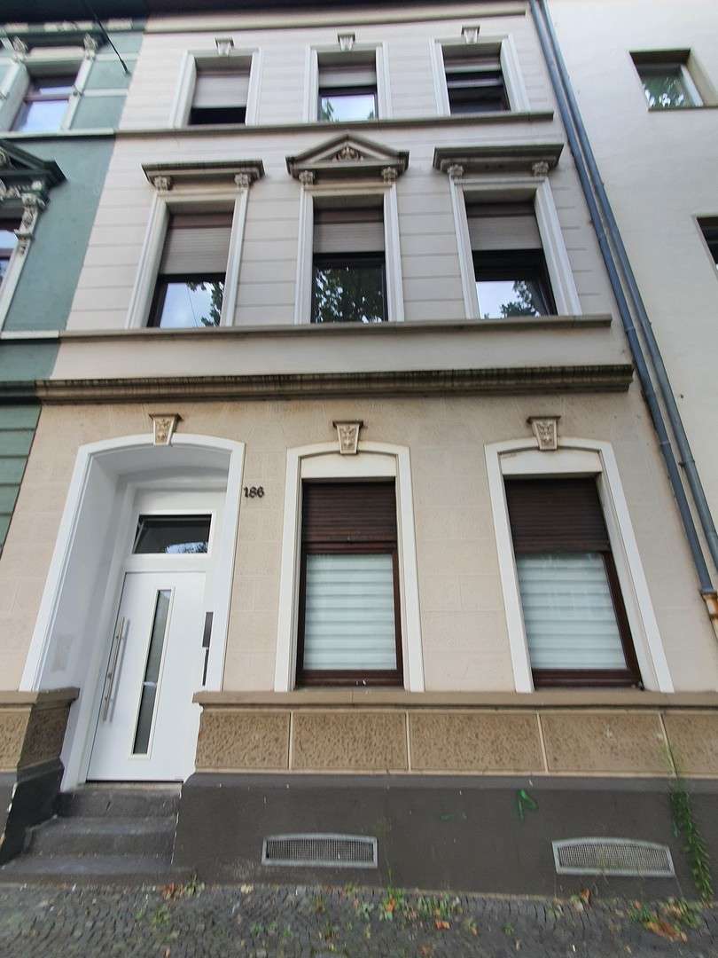 Thumbnail-Haus zum Kaufen in Krefeld 599.000,00 € 315 m²