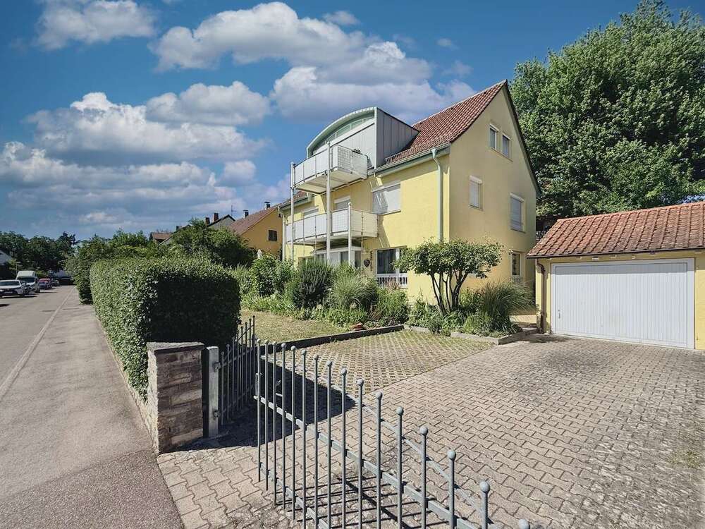 Thumbnail-Haus zum Kaufen in Stuttgart 950.000,00 € 250 m²