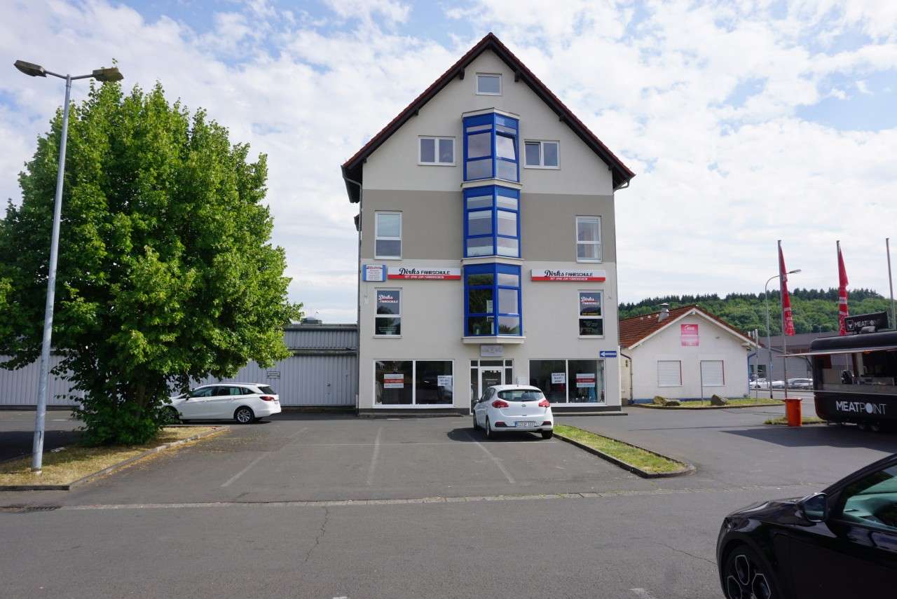 Thumbnail-Einzelhandel in Reiskirchen 1.600,00 € 160 m²