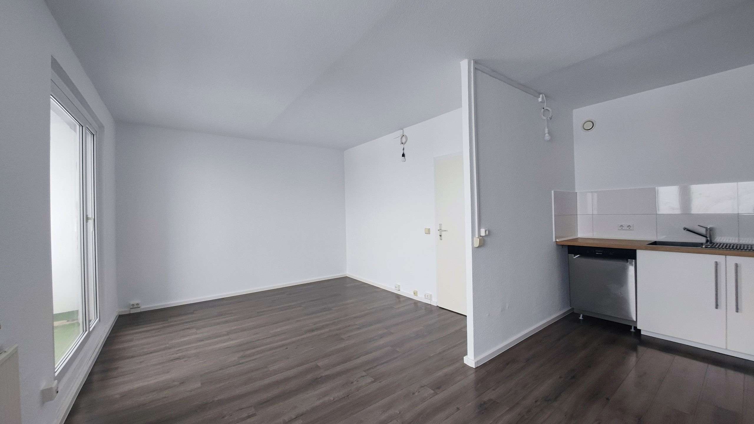 Thumbnail-Wohnung zum Mieten in Halle 450,00 € 59 m²