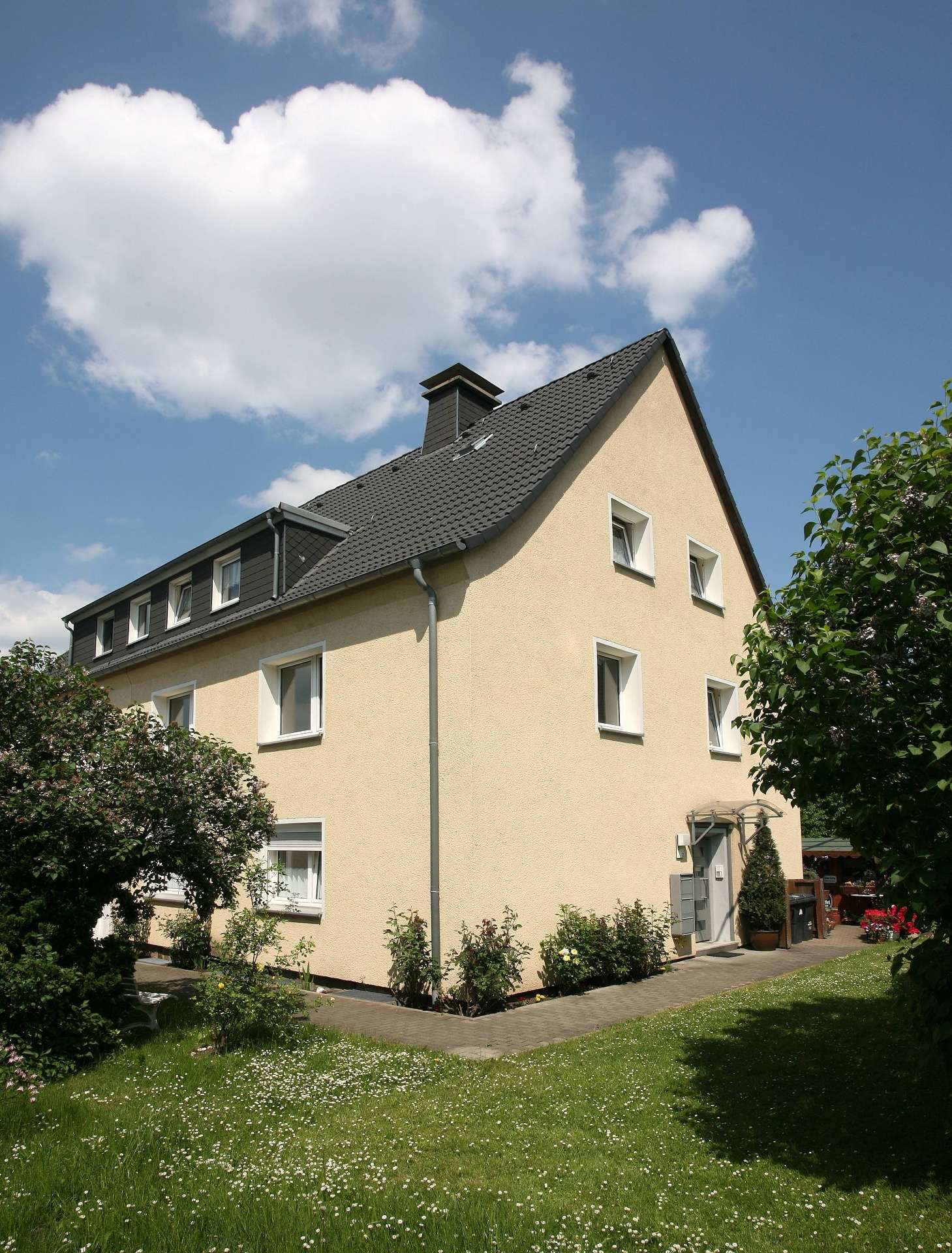 Thumbnail-Wohnung zum Mieten in Hagen 322,52 € 49.09 m²