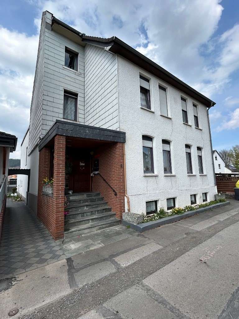 Thumbnail-Haus zum Kaufen in Aerzen 150.000,00 € 205 m²