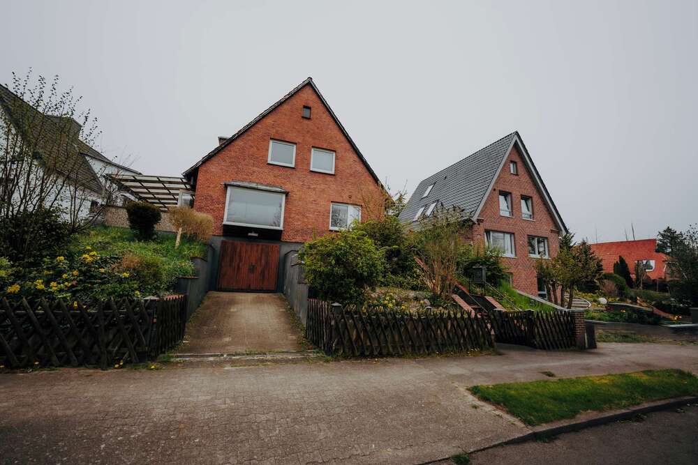 Thumbnail-Haus zum Kaufen in Bad Schwartau 398.000,00 € 102.27 m²