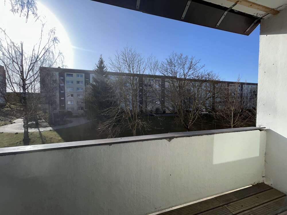 Thumbnail-Wohnung zum Mieten in Mülsen 390,00 € 56.13 m²