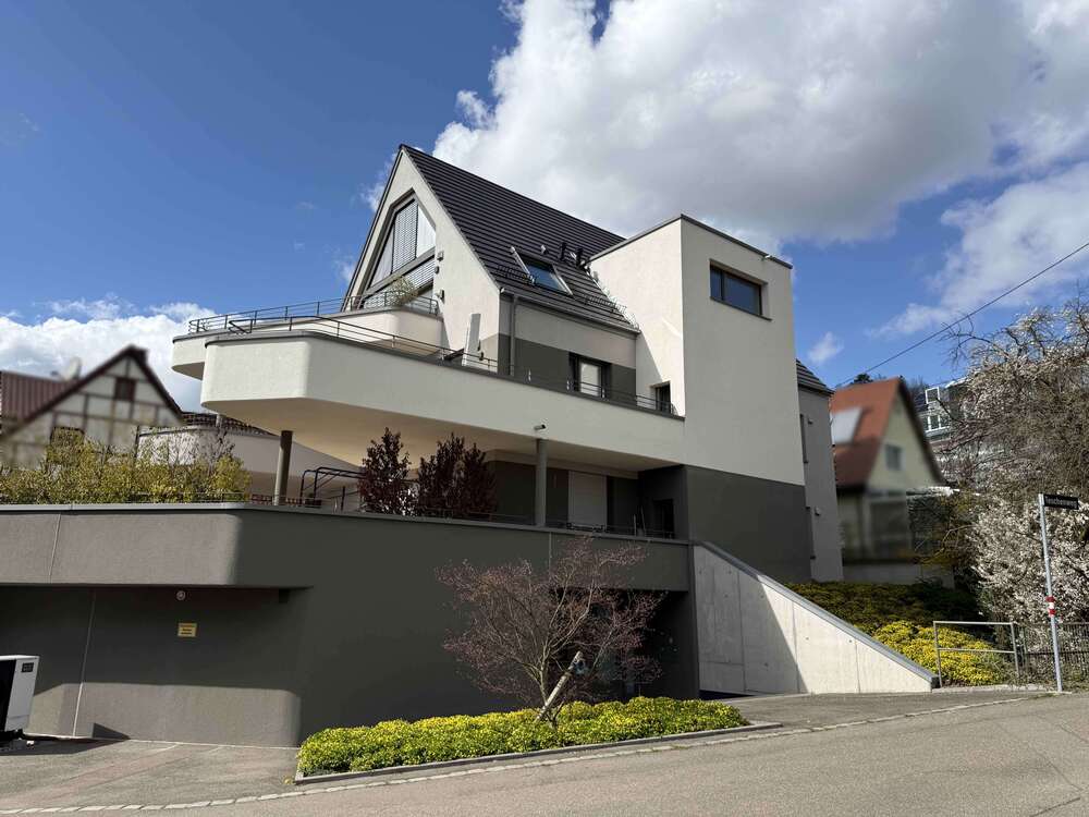 Thumbnail-Wohnung zum Mieten in Stuttgart 2.100,00 € 126 m²