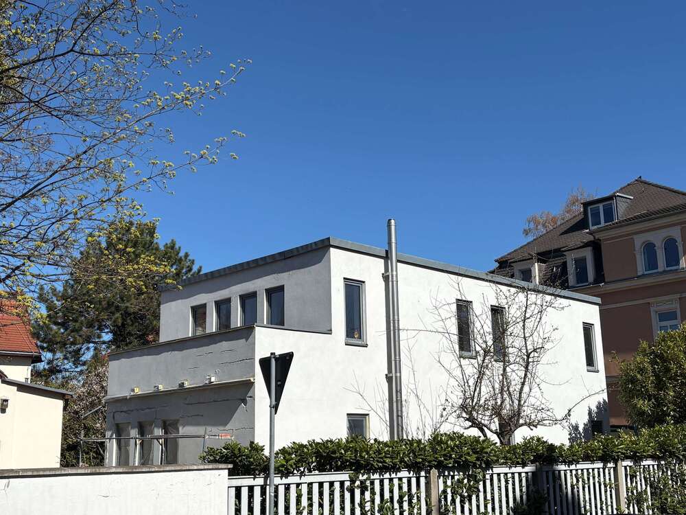 Thumbnail-Haus zum Mieten in Dresden 3.000,00 € 154 m²
