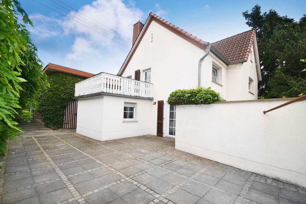 Thumbnail-Haus zum Kaufen in Niederkassel 449.000,00 € 100 m²