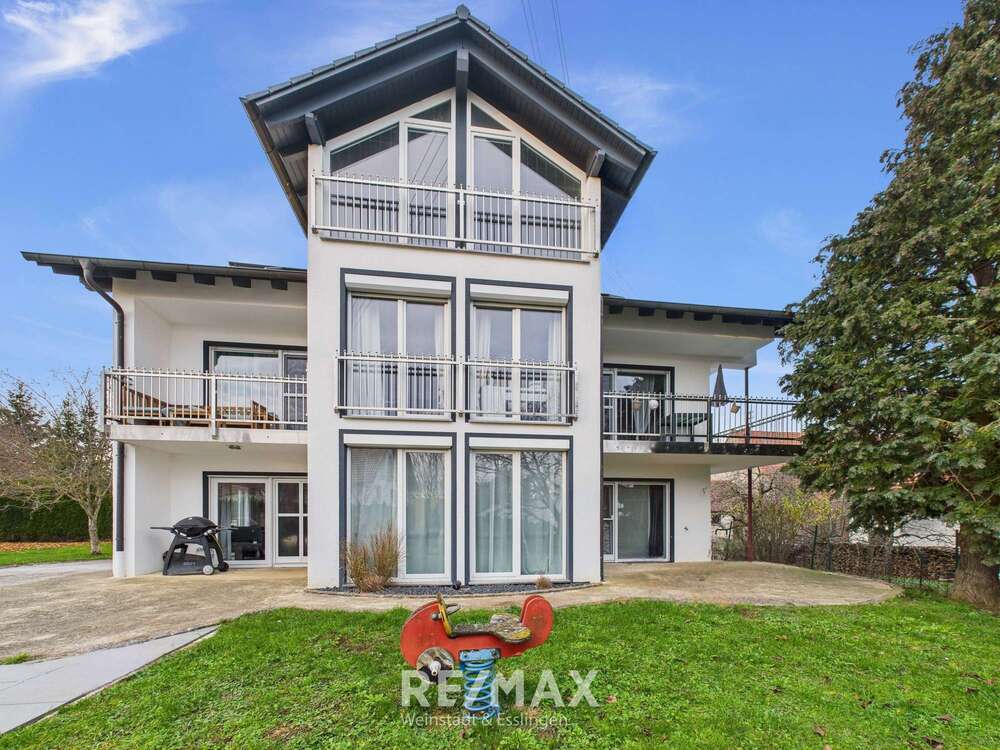 Thumbnail-Haus zum Kaufen in Unterschneidheim 824.000,00 € 344.21 m²