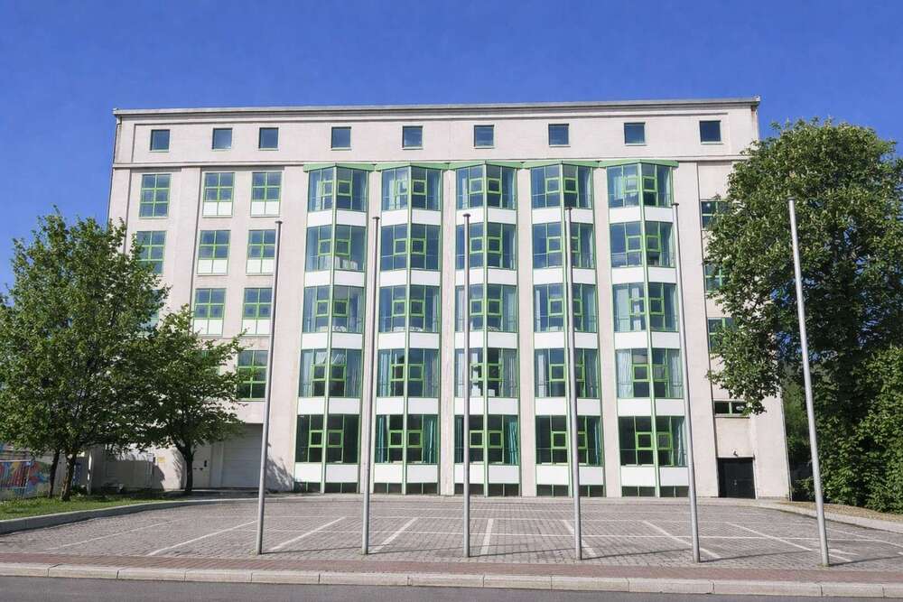 Thumbnail-Haus zum Kaufen in Halle 8.500.000,00 € 7193 m²