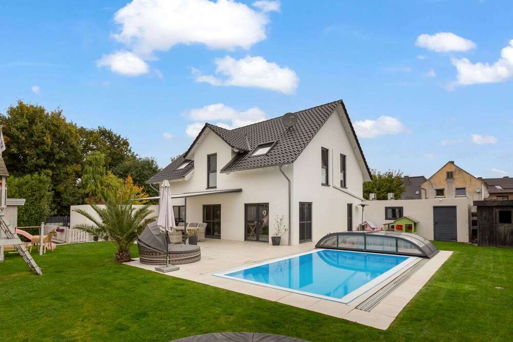 Thumbnail-Haus zum Kaufen in Rheinberg 790.000,00 € 196.52 m²