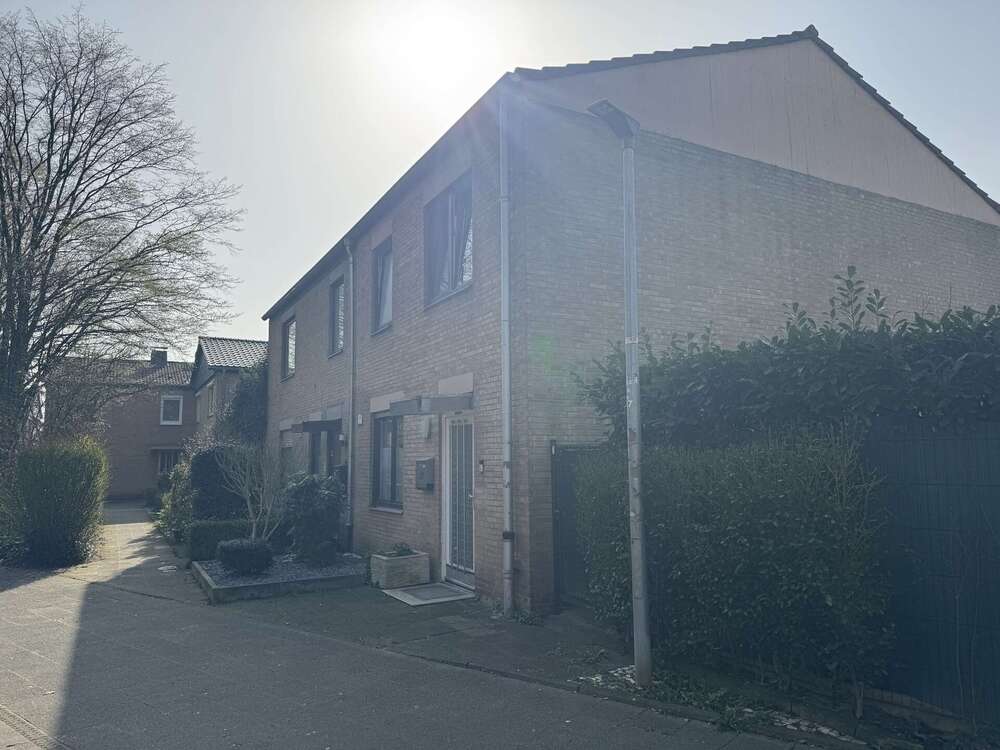 Thumbnail-Haus zum Kaufen in Düsseldorf Garath 437.000,00 € 89 m²