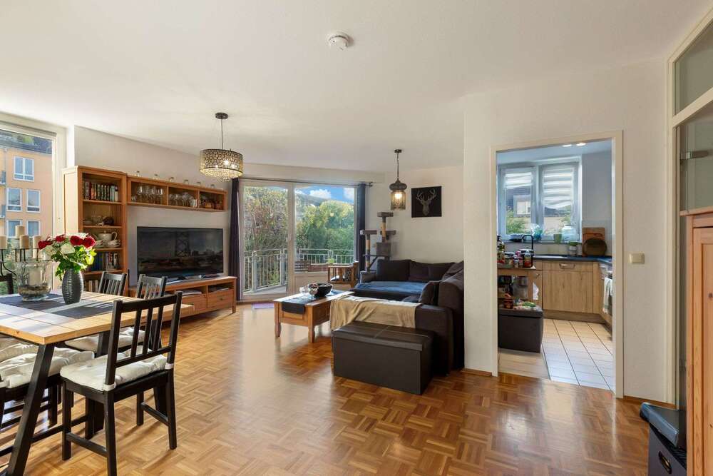 Thumbnail-Wohnung zum Kaufen in Düsseldorf 318.500,00 € 91 m²