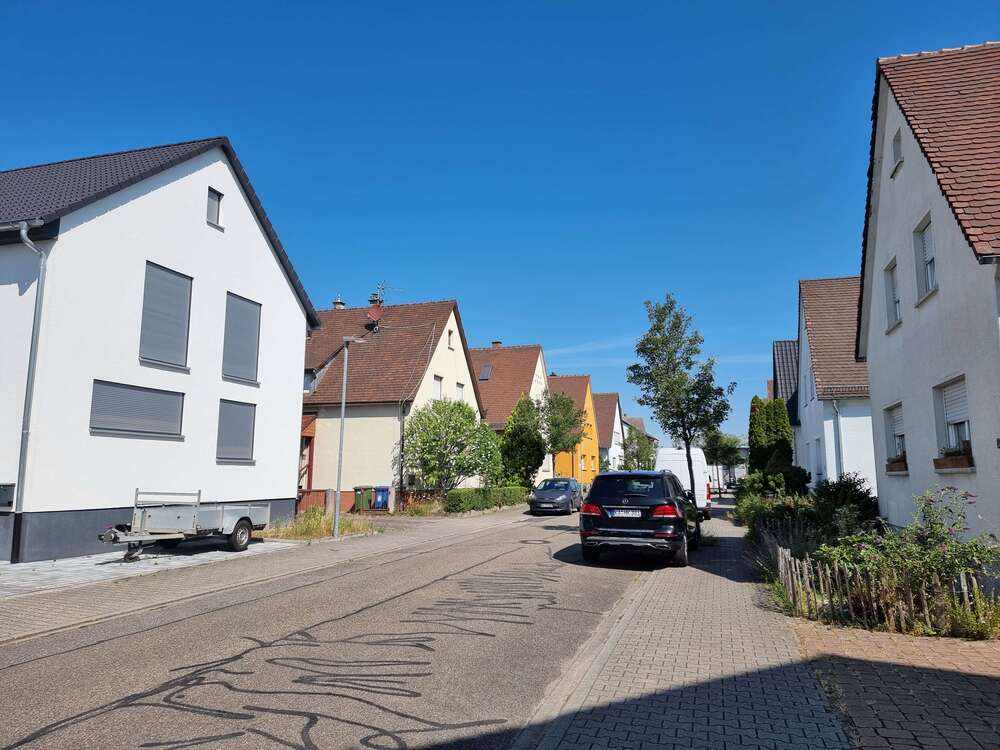 Thumbnail-Haus zum Kaufen in Linkenheim-Hochstetten 479.000,00 € 163.45 m²