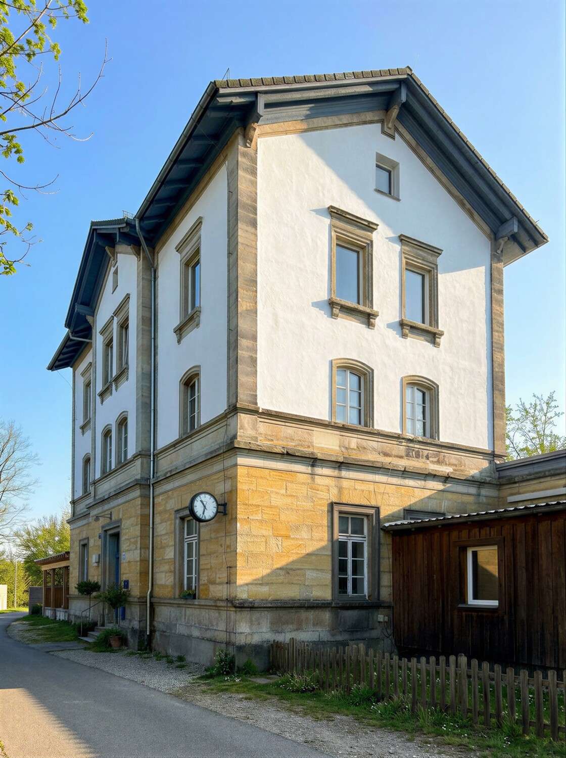 Thumbnail-Haus zum Kaufen in Etterzhausen 295.000,00 € 400 m²