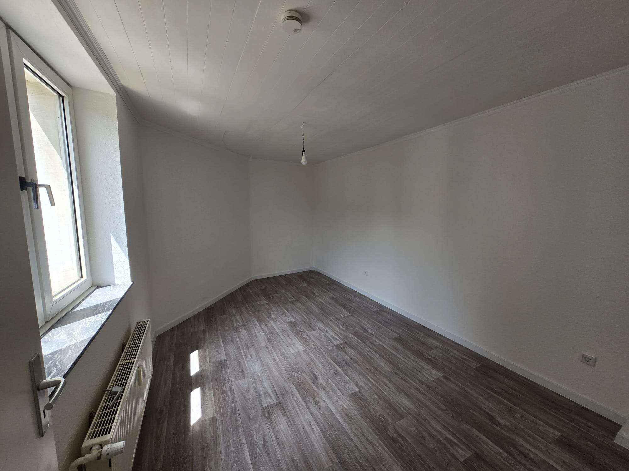 Thumbnail-Haus zum Mieten in Duisburg 975,00 € 90 m²