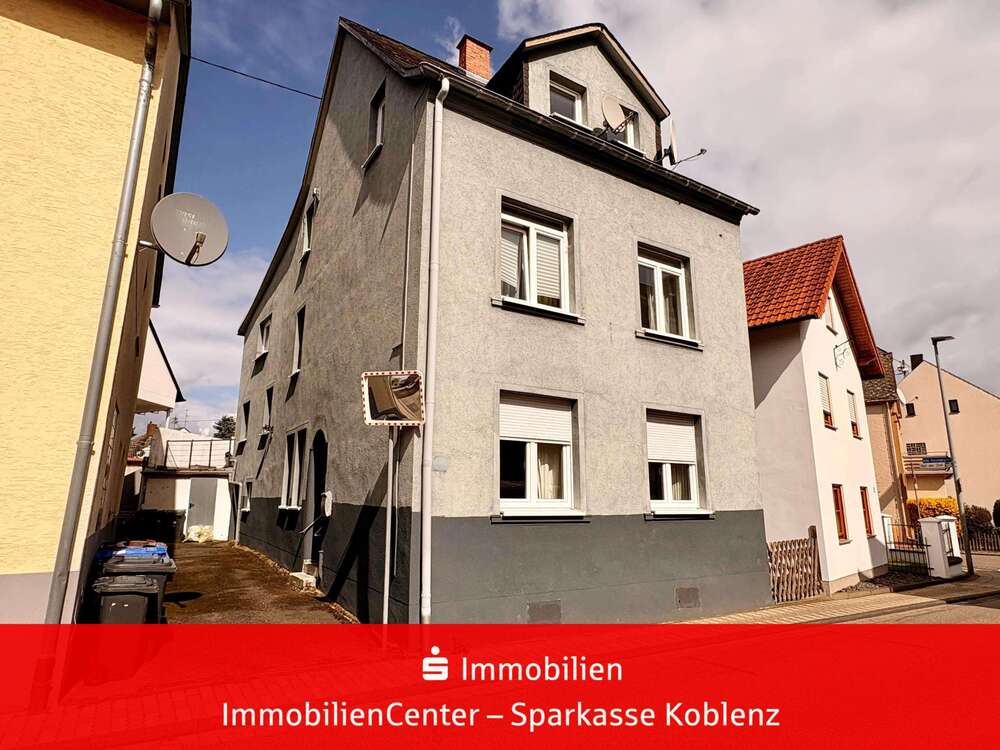 Thumbnail-Haus zum Kaufen in Koblenz 220.000,00 € 170.51 m²