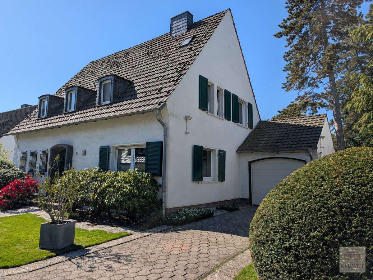Thumbnail-Haus zum Mieten in Meerbusch Strümp 2.300,00 € 200 m²
