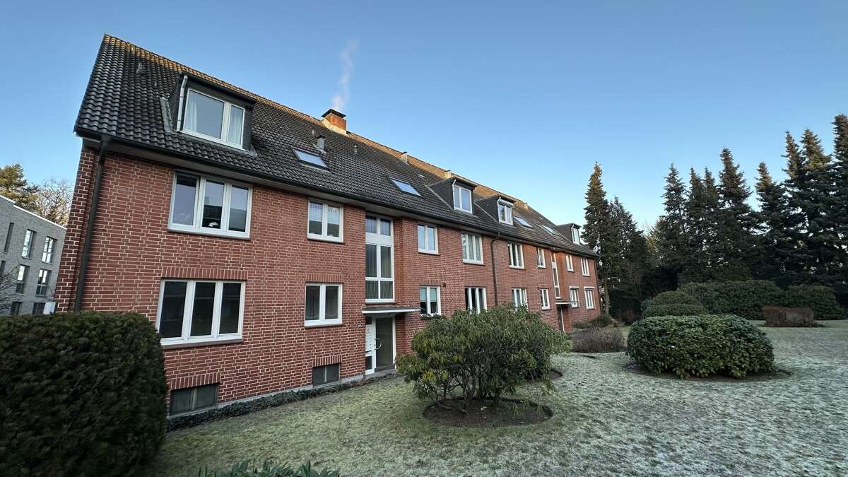 Thumbnail-Wohnung zum Kaufen in Hamburg-Sasel 270.000,00 € 70 m²