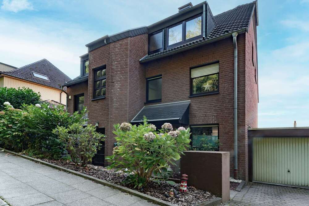 Thumbnail-Haus zum Kaufen in Essen 459.000,00 € 137 m²