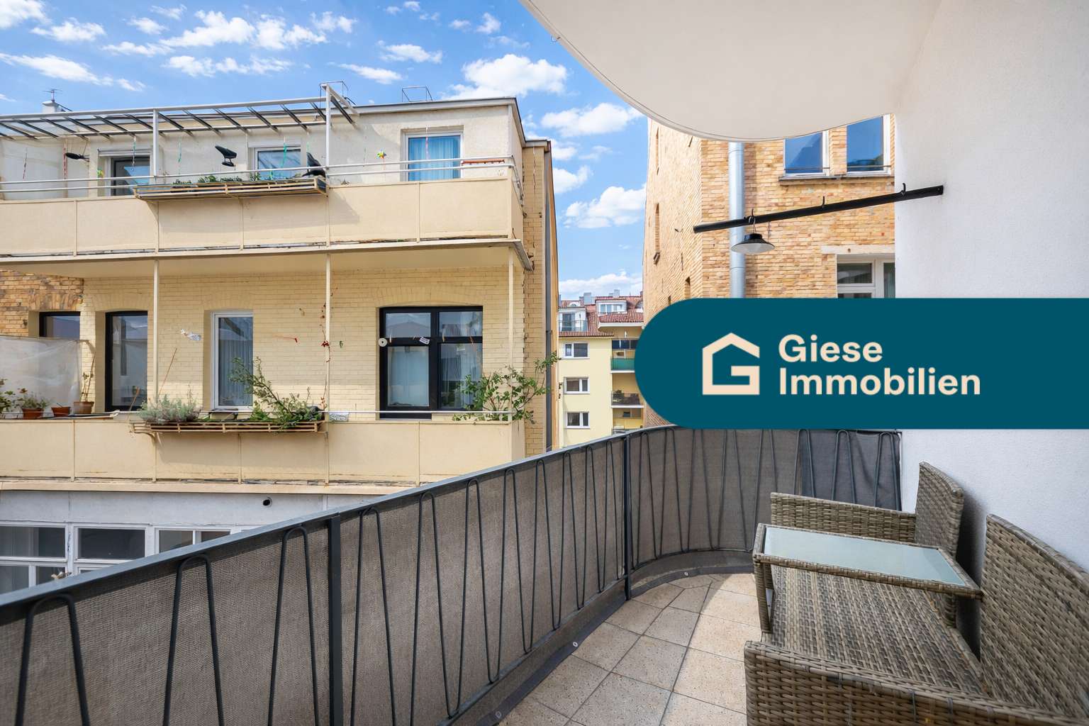 Thumbnail-Wohnung zum Kaufen in Stuttgart 245.000,00 € 60.99 m²