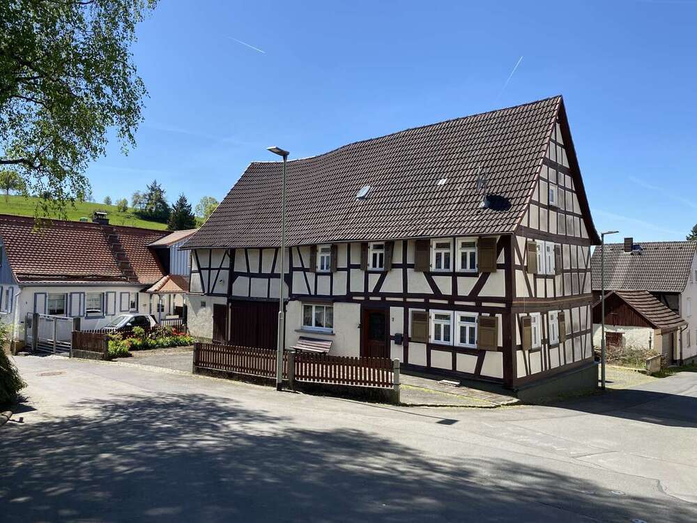 Thumbnail-Haus zum Kaufen in Schotten-Einartshausen 187.000,00 € 117 m²