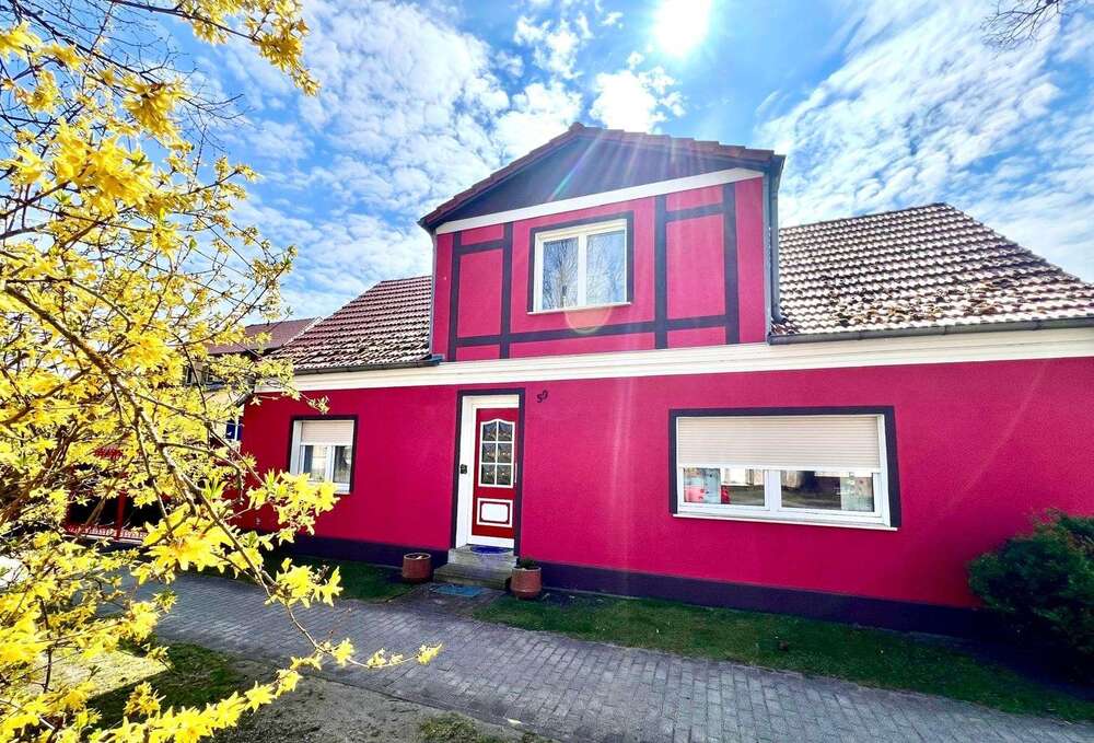 Thumbnail-Haus zum Kaufen in Sommerfeld 439.000,00 € 134.37 m²