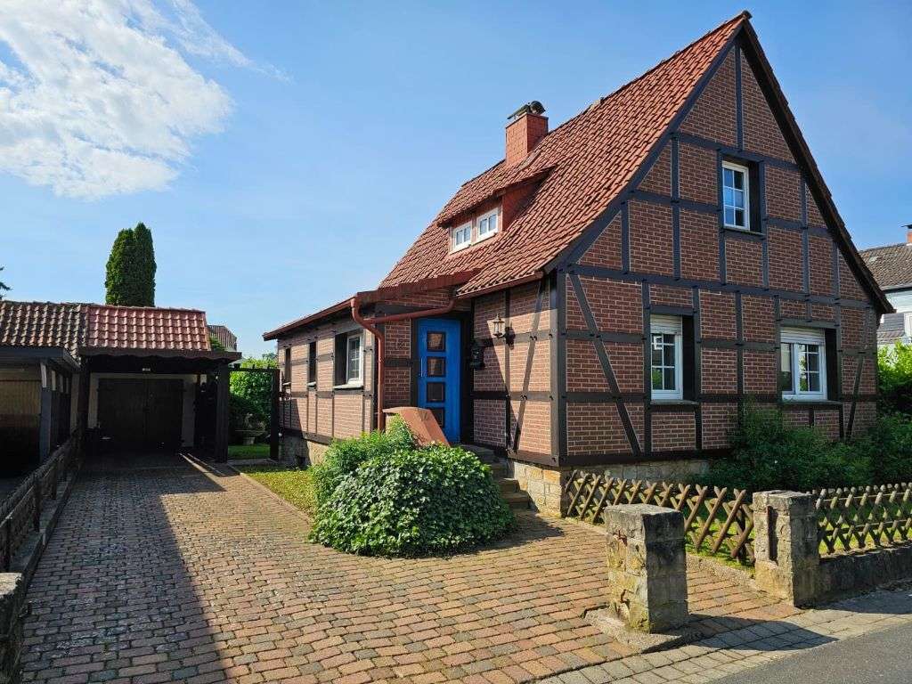 Thumbnail-Haus zum Kaufen in Rinteln 125.000,00 € 85 m²