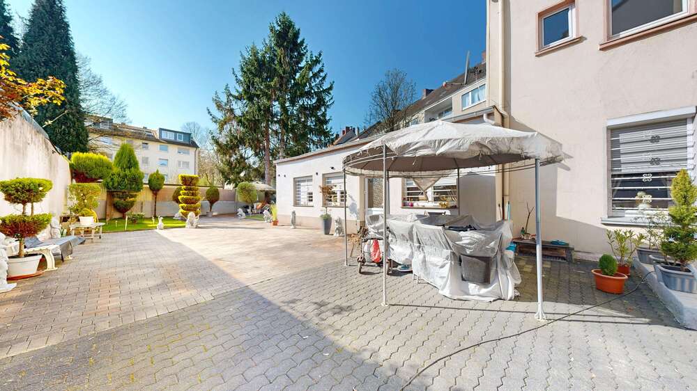 Thumbnail-Haus zum Kaufen in Essen 549.000,00 € 410 m²