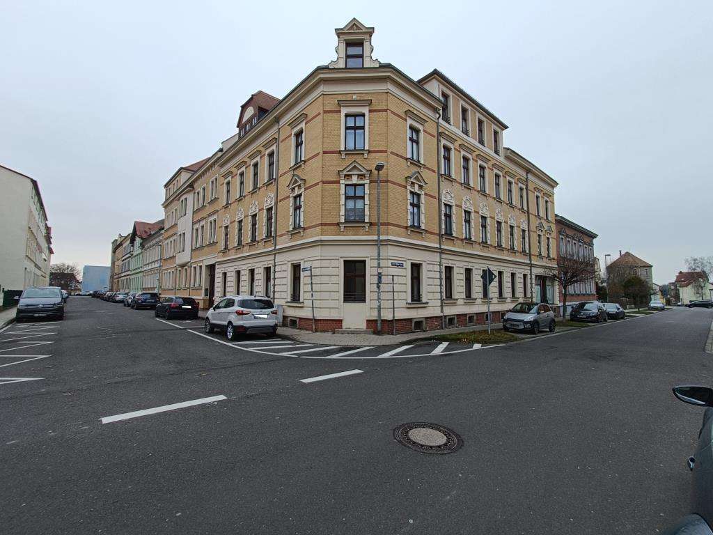 Thumbnail-Wohnung zum Kaufen in Zwenkau 139.000,00 € 78 m²