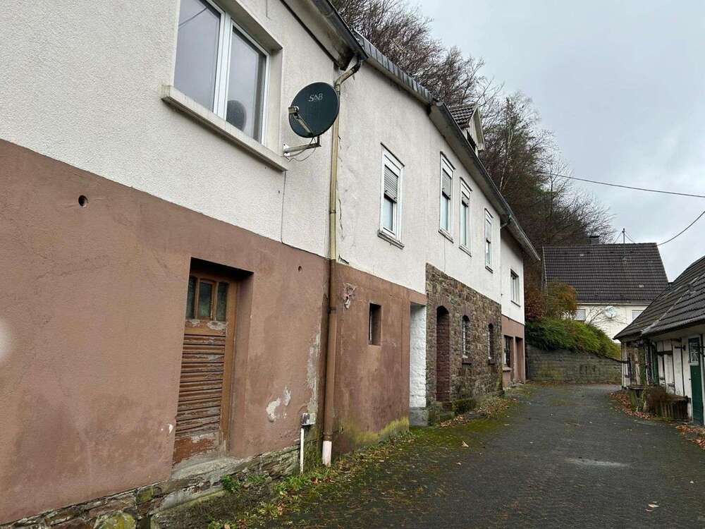 Thumbnail-Haus zum Kaufen in Gummersbach 149.000,00 € 185.8 m²