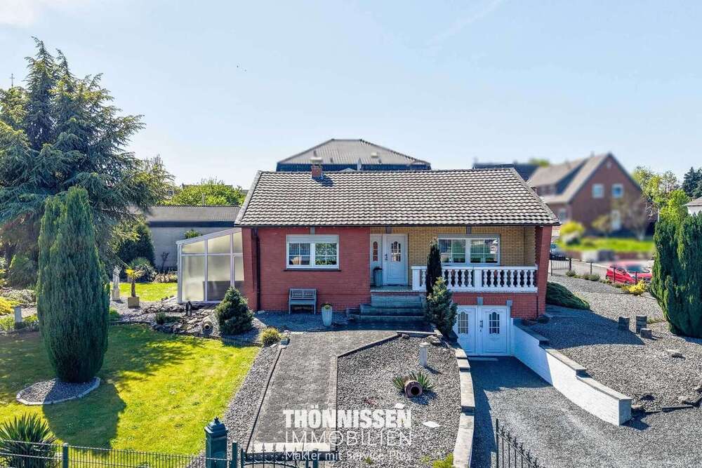 Thumbnail-Haus zum Kaufen in Heinsberg-Kirchhoven 312.000,00 € 128 m²