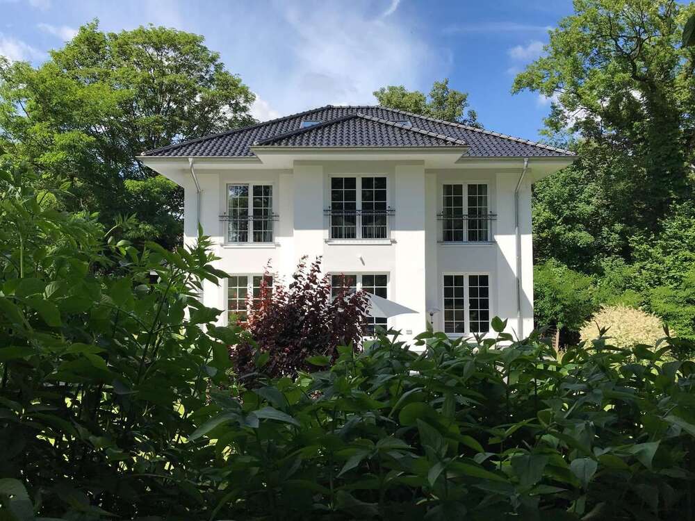 Thumbnail-Haus zum Kaufen in Neumünster 1.098.000,00 € 220 m²