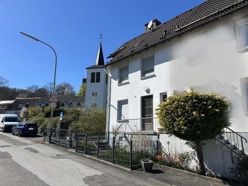 Thumbnail-Haus zum Kaufen in Gummersbach 229.000,00 € 136 m²