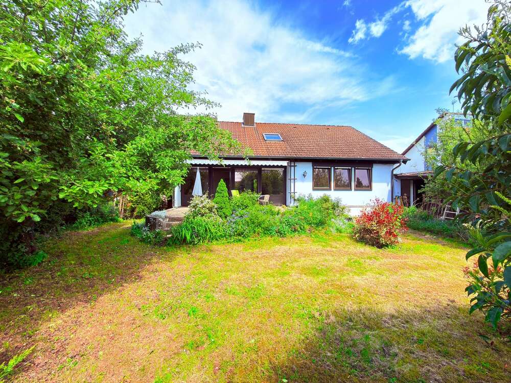Thumbnail-Haus zum Kaufen in Höchstadt an der Aisch 400.000,00 € 167 m²