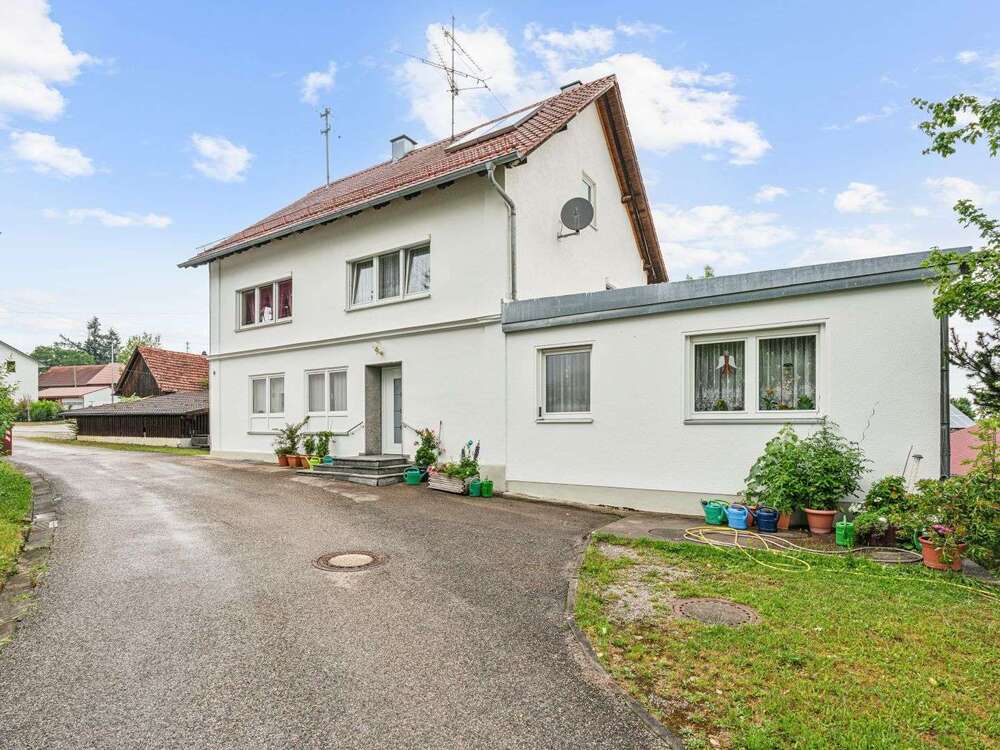 Thumbnail-Haus zum Kaufen in Scherstetten 325.000,00 € 177.58 m²