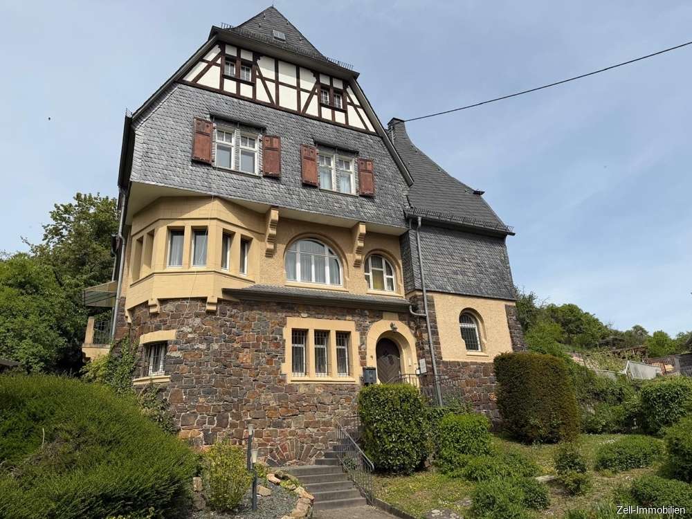 Thumbnail-Haus zum Kaufen in Rüdesheim am Rhein Assmannshausen 635.000,00 € 245 m²