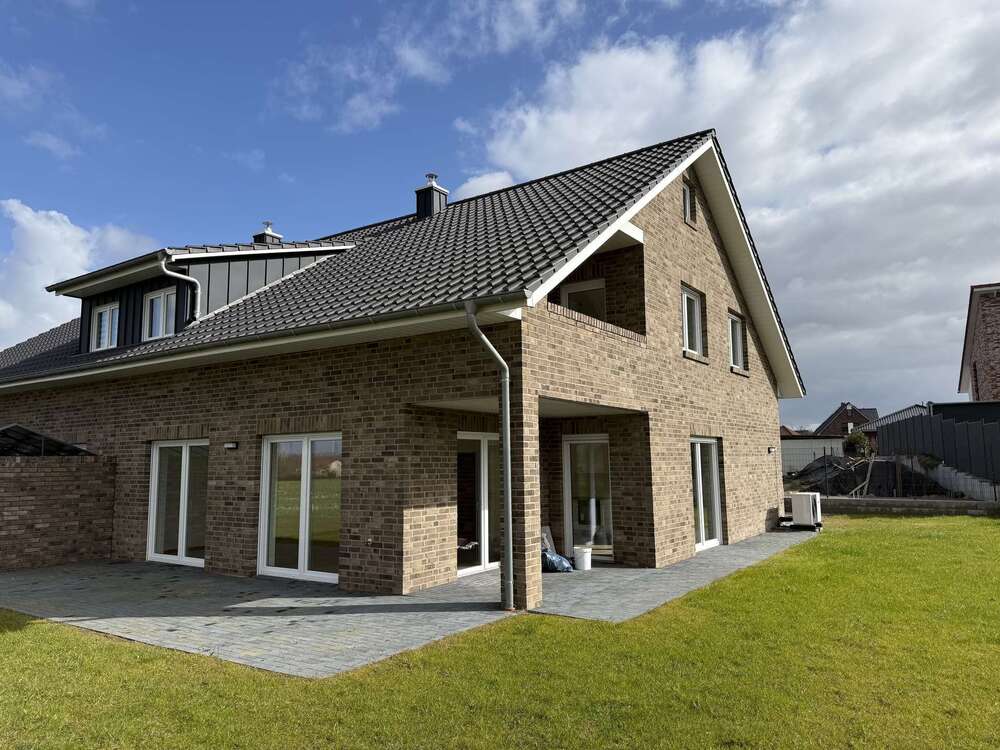 Thumbnail-Haus zum Kaufen in Uchte 359.000,00 € 178 m²
